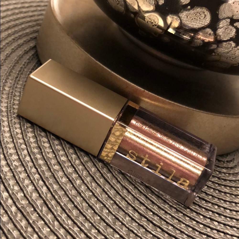 stila glitter and glow